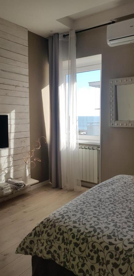 Apartment Sea View *